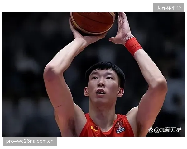 周琦回归后迅速成为北京队的防守支柱，其护筐能力有效弥补了球队的内线短板。